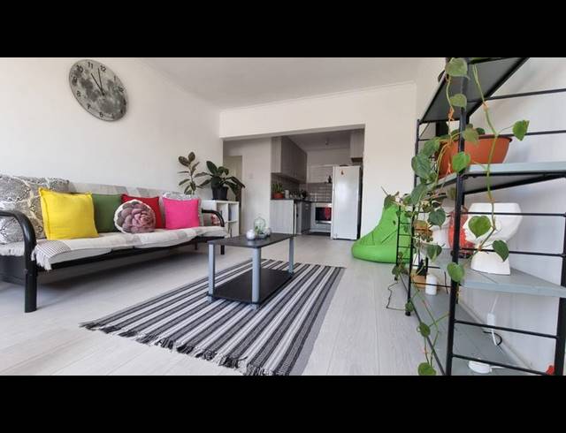 2 BEDROOM PROPERTY TO RENT IN WOODSTOCK